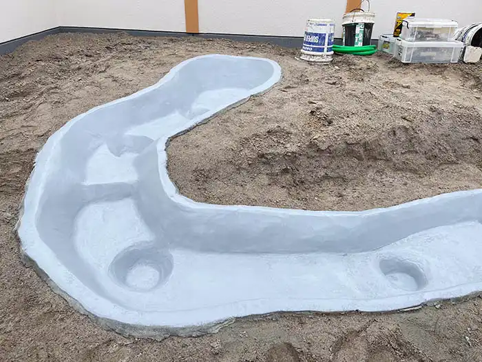 GRC下地施工後、FRP防水施工前の離型処理後の様子