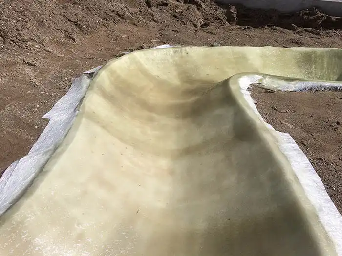 ビオガーデンFRP防水施工の様子