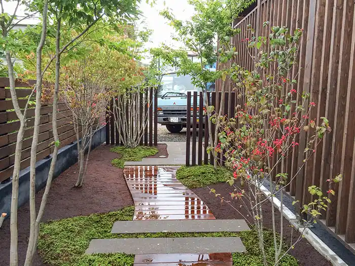 モダン和風の庭、路地風