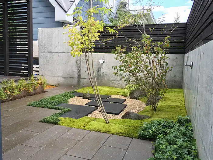 モダン和風の庭、全体のようす